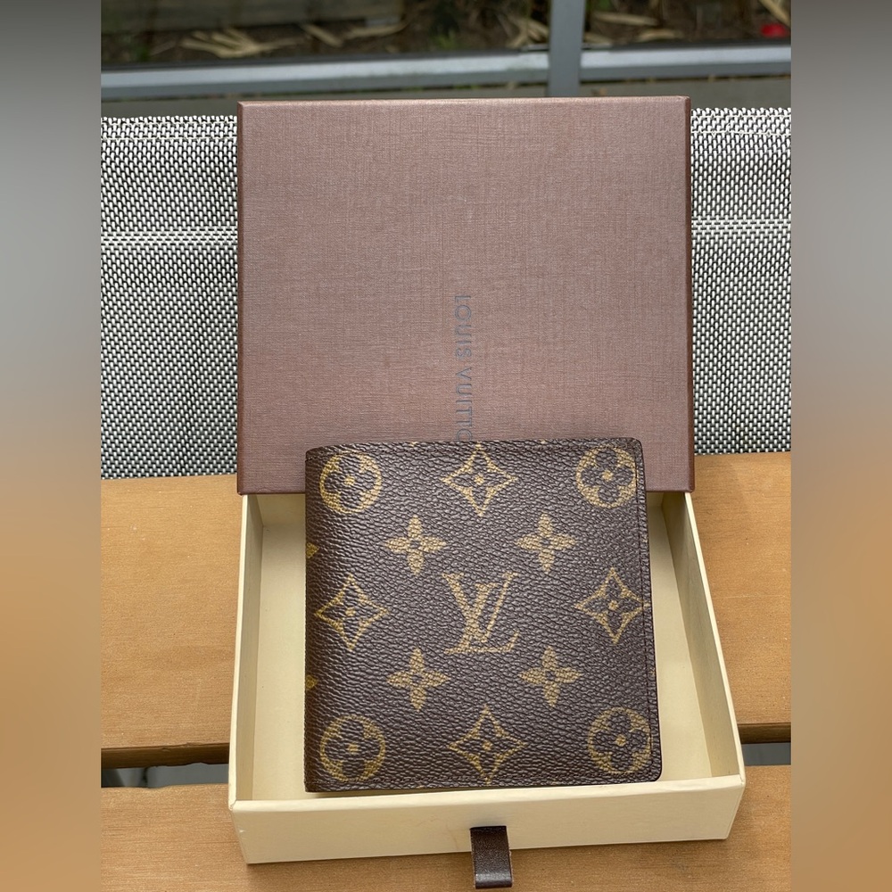 Lv mens wallet